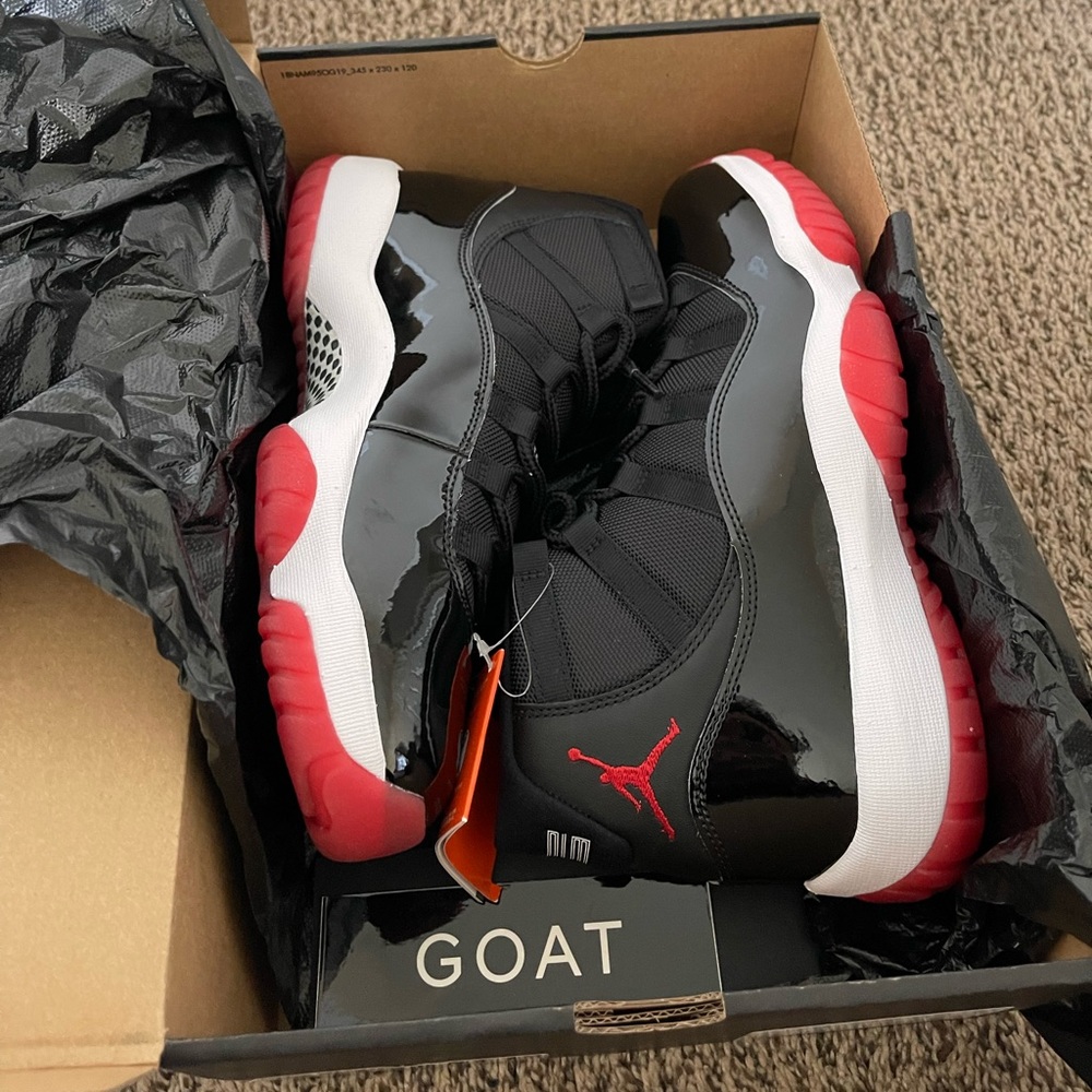 Brand New never worn Jordan 11’s Bred
